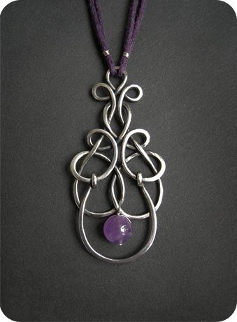 Step-by-step guide on creating a DIY jewelry holder using simple materials