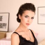 Does Helzberg Diamonds Buy Jewelry Helzberg Diamonds offers a diverse selection for buying exquisite jewelry from trusted sources