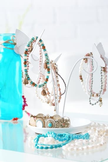 Where to Sell Diamond Jewelry in Dallas 1 Top diamond buyers in Dallas: discover the best places to sell your diamond jewelry locally