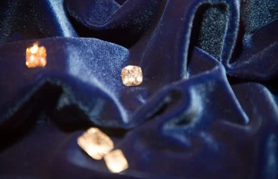 Will GLD Jewelry Pass a Diamond Tester 1 Will gold jewelry pass a diamond tester? Discover the answer and ensure accurate testing