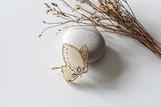 How to Package and Sale Diy Jewelry 1 Step-by-step guide on packaging and selling DIY jewelry, perfect for beginners and small businesses!