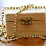 A Diamond and Emerald Jewelry Set Flotus Exquisite diamond and emerald jewelry set worn by FLOTUS, perfect for elegant occasions