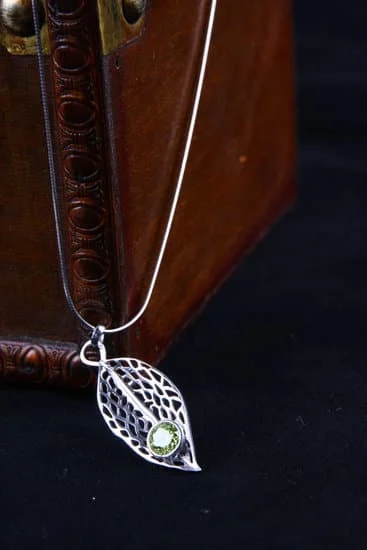 Where to Buy Fashion Jewelry in Singapore 1 Discover top retailers for fashion jewelry in Singapore with a variety of styles and affordable prices