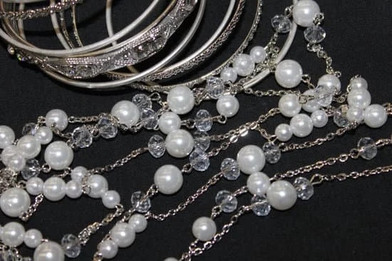 How to Style Diamond Jewelry 1 Diamond jewelry styling tips: unleash your creativity with these expert-approved style ideas!