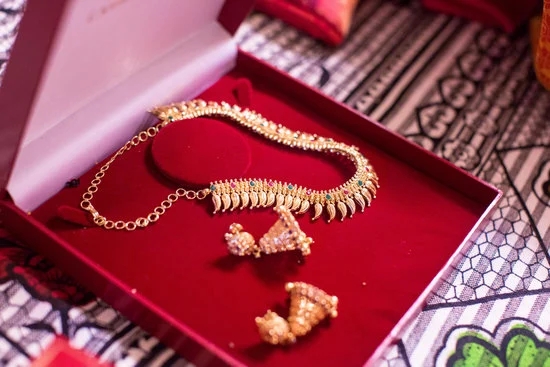 How Do You Clean Diamond Jewelry at Home 1 Step-by-step guide: How to clean diamond jewelry at home for lasting sparkle