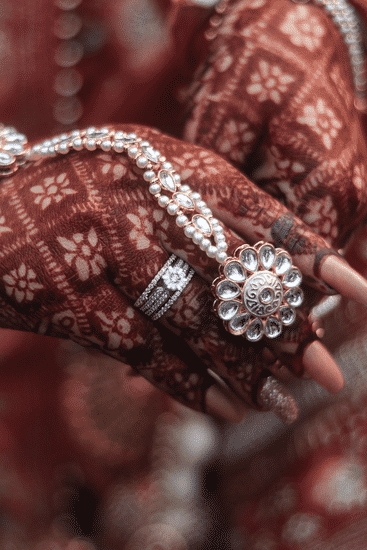 Does Guu Jewelry Pass Diamond Tester 1 Suggested alt text: Testing GUU Jewelry's authenticity using a diamond tester - Does it pass?