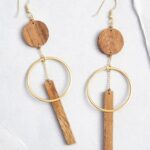 Step-by-step guide on how to effectively clean sterling silver jewelry with diamonds at home