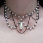 When Was Bulky Jewelry Fashion Used Flower Necklaces What Year Suggestion: Historical Fashion: Flower necklaces gained popularity as bulky jewelry in a certain year. FIND OUT!