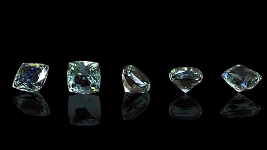 How to say fine jewelry in Spanish: 'joyería fina'