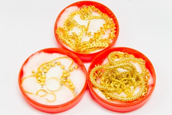 High-quality jewelry finds eager buyers on eBay, proven by its consistent sales success