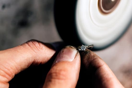 Easy Steps to Make Gold Jewelry Shine Like New