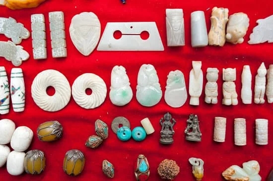 How To Tell If Your Jewelry Is Real Gold: Use Magnifying Glass and Acid Test Kit