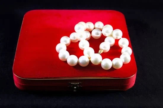 A.P. Fine Jewelry from Jerusalem: Handcrafted luxury pieces with historical and cultural significance