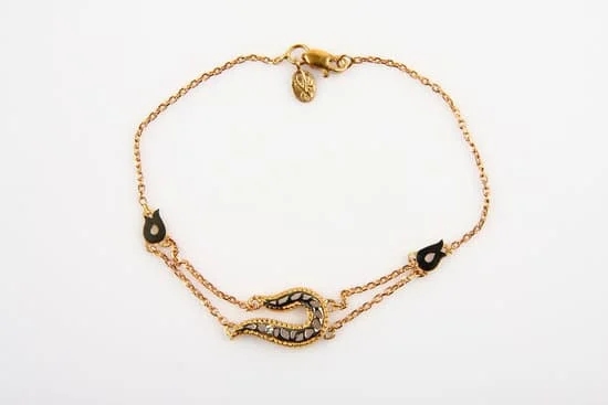 Is It Okay to Use Windex on Fine Jewelry 9 Using Windex on fine jewelry: potential risks for damage, consult professional jeweler