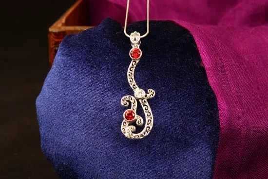 Should Fine Jewelry Be Stamped 1 Should Fine Jewelry Be Stamped - A Guide to Authenticity and Quality Assurance