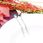 Exquisite craftsmanship and precious materials are what makes jewelry fine