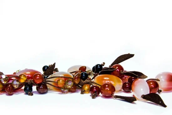 What Is Primal Gold Jewelry: A Guide to Timeless Pieces and Artisan Craftsmanship