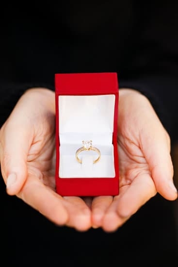 What Is the Best Way to Store Fine Jewelry 1 Best way to store fine jewelry: use a jewelry box with soft lining and separate compartments