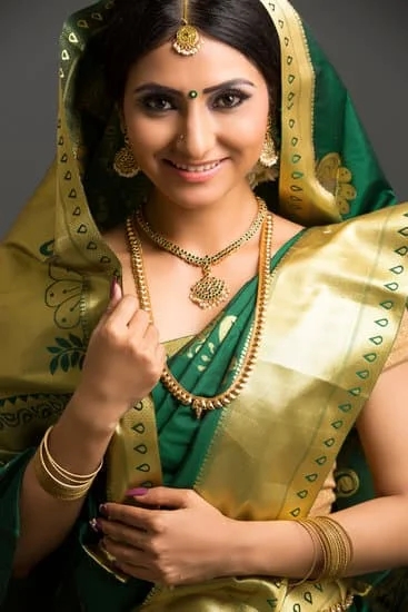 Where to Sell Fine Expensive Jewelry 1 Maximize profits by discovering where to sell fine expensive jewelry - a guide for high-end jewelry sellers