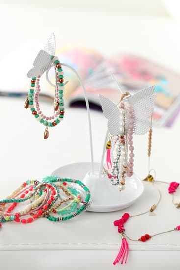 How to Make Handmade Crochet Jewelry 1 How to make handmade crochet jewelry: step-by-step guide for creating unique accessories