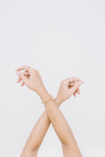 Is Tiffany Jewelry Handmade 1 Exquisite handcrafted Tiffany jewelry, made with care and attention to detail