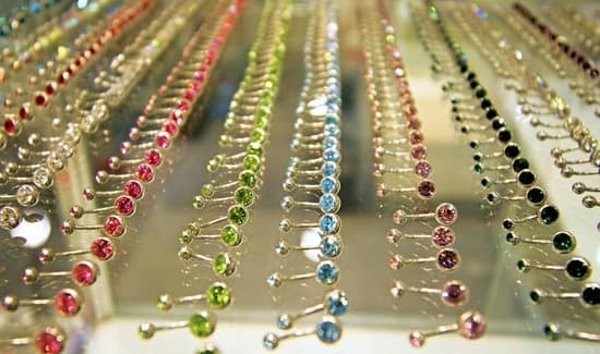 Beautiful handmade jean jewelry tutorials: step-by-step guide for unique accessories