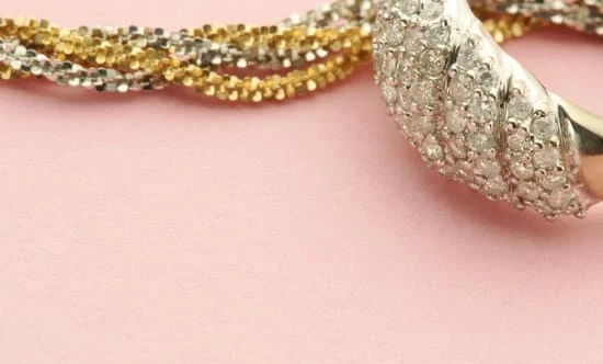 Handmade Jewelry Gemstones 1 Exquisite handmade jewelry featuring genuine gemstones for a touch of elegance and style