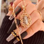 Handmade Beaded Jewelry for Children HANDMADE BEADED JEWELRY FOR CHILDREN: Colorful and fun accessories for kids' fashion and play