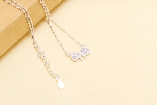 How Do You Know if Handmade Jewelry Is Vintage 1 Vintage handmade jewelry: identifying signs of age and craftsmanship