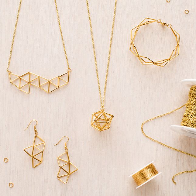 Handmade Jewelry in Jupiter Fl 1 Exquisite handmade jewelry in Jupiter, FL: Unique, artisan-crafted pieces perfect for every occasion