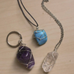 How to make simple handmade jewelry: beginner-friendly DIY jewelry making tutorial