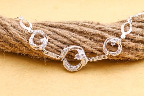 What Is the History of Jewelry 1 What is the history of jewelry