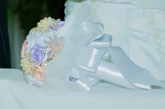 How to Make a Bead Board for Jewelry 1 Step-by-step guide for HOW TO MAKE A BEAD BOARD FOR JEWELRY crafting at home