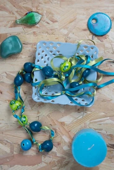 History of Handmade Jewelry 1 Beautifully crafted handmade jewelry with a rich history of tradition and artistry