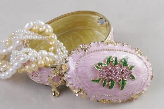 How to Mail Paper Bead Jewelry 1 Step-by-step guide for safely shipping handmade accessories