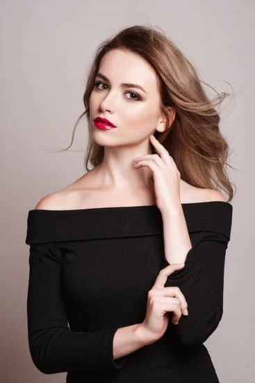 Japanese traditional jewelry-making techniques throughout history, JAPAN HISTORY OF JEWELRY