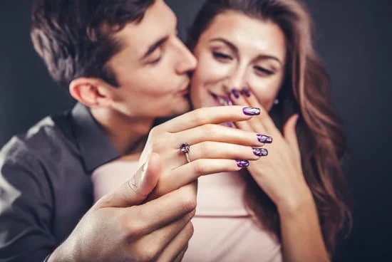 History of Lavalier Jewelry 1 Antique gold lavalier necklace - a stunning piece from the history of lavalier jewelry