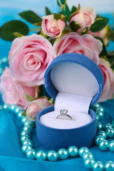 The History of Cameo Jewelry 1 Origins, Styles, and Cultural Significance