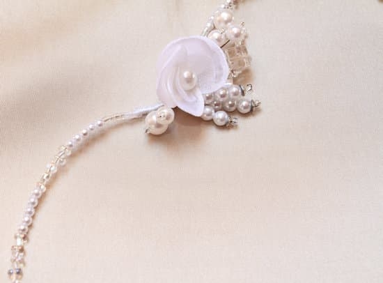 How to Make Braided Bead Jewelry 1 Step-by-step tutorial on creating intricate braided designs with beads