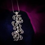 What Jewelry Company Puts a Heart on One Bead Identify Jewelry Company