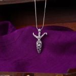 How to Photograph Beaded Jewelry Tips for capturing intricate details and textures effectively