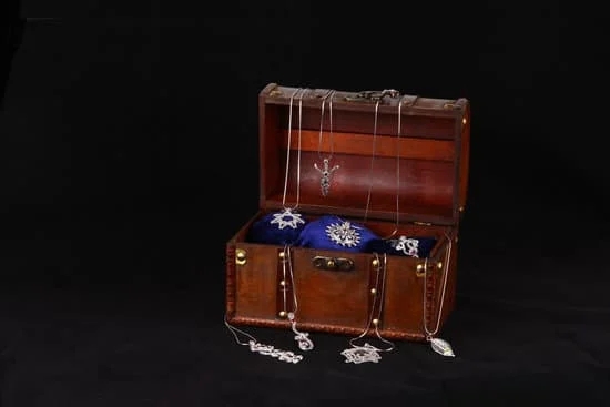 Copper and Seed Bead Jewelry 1 Handcrafted artisan pieces combining rustic copper and vibrant seed beads