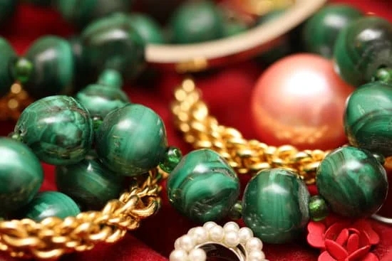 Jewelry Bead Roller 1 Crafting tool for shaping beads, perfect for jewelry making projects